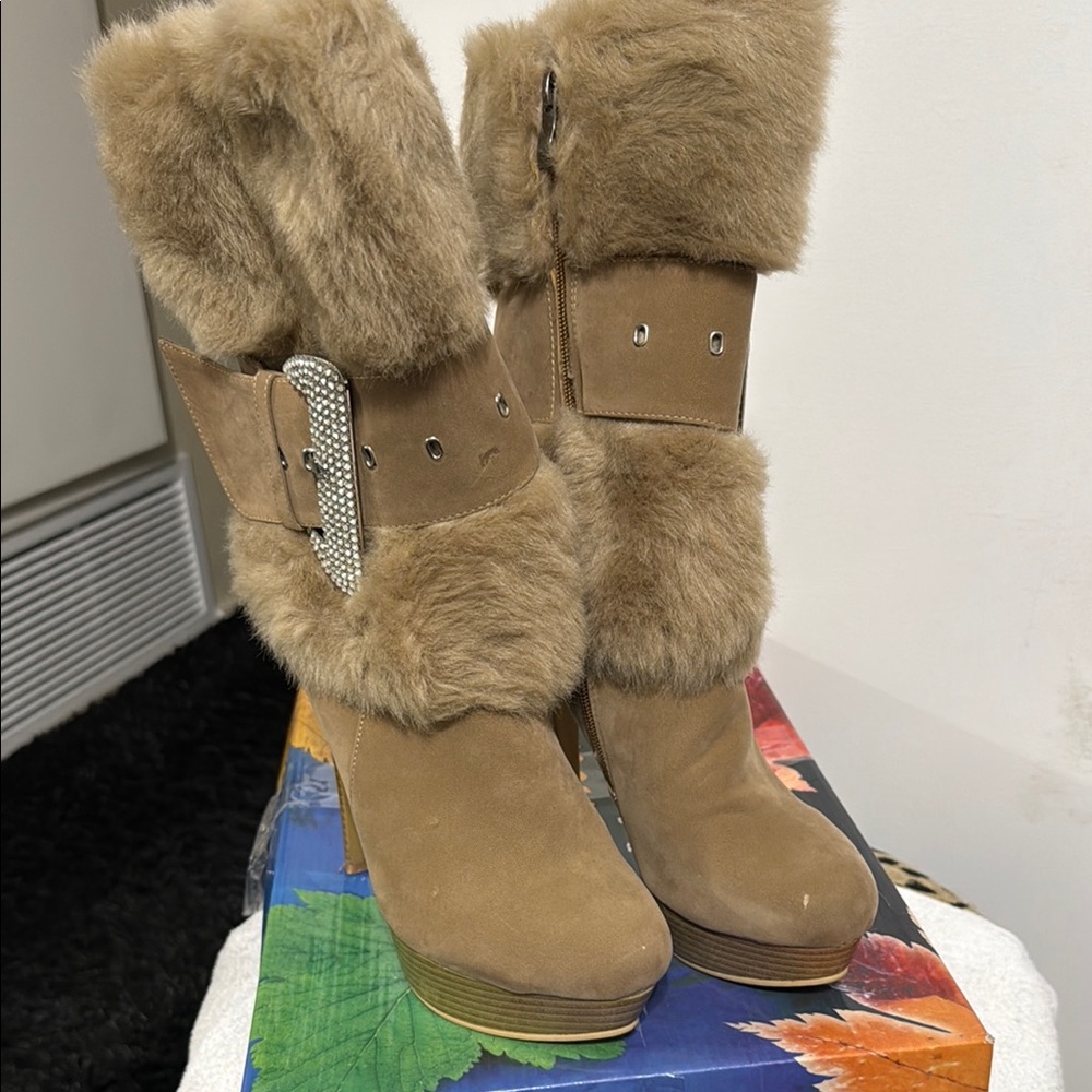 Women's Tan Fur-Trimmed Boots